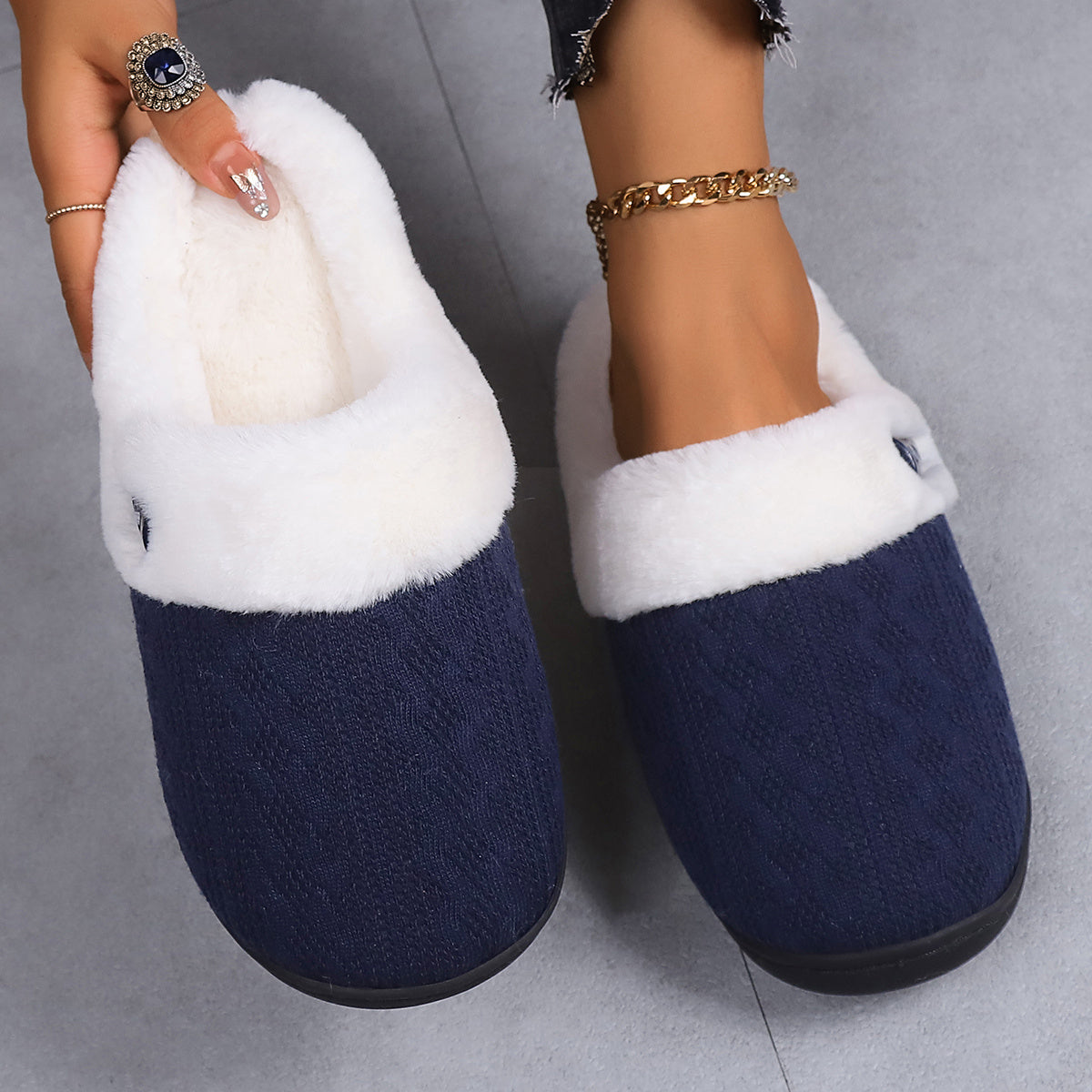 Fluffy Slippers Luxurious Plush Indoor Slides