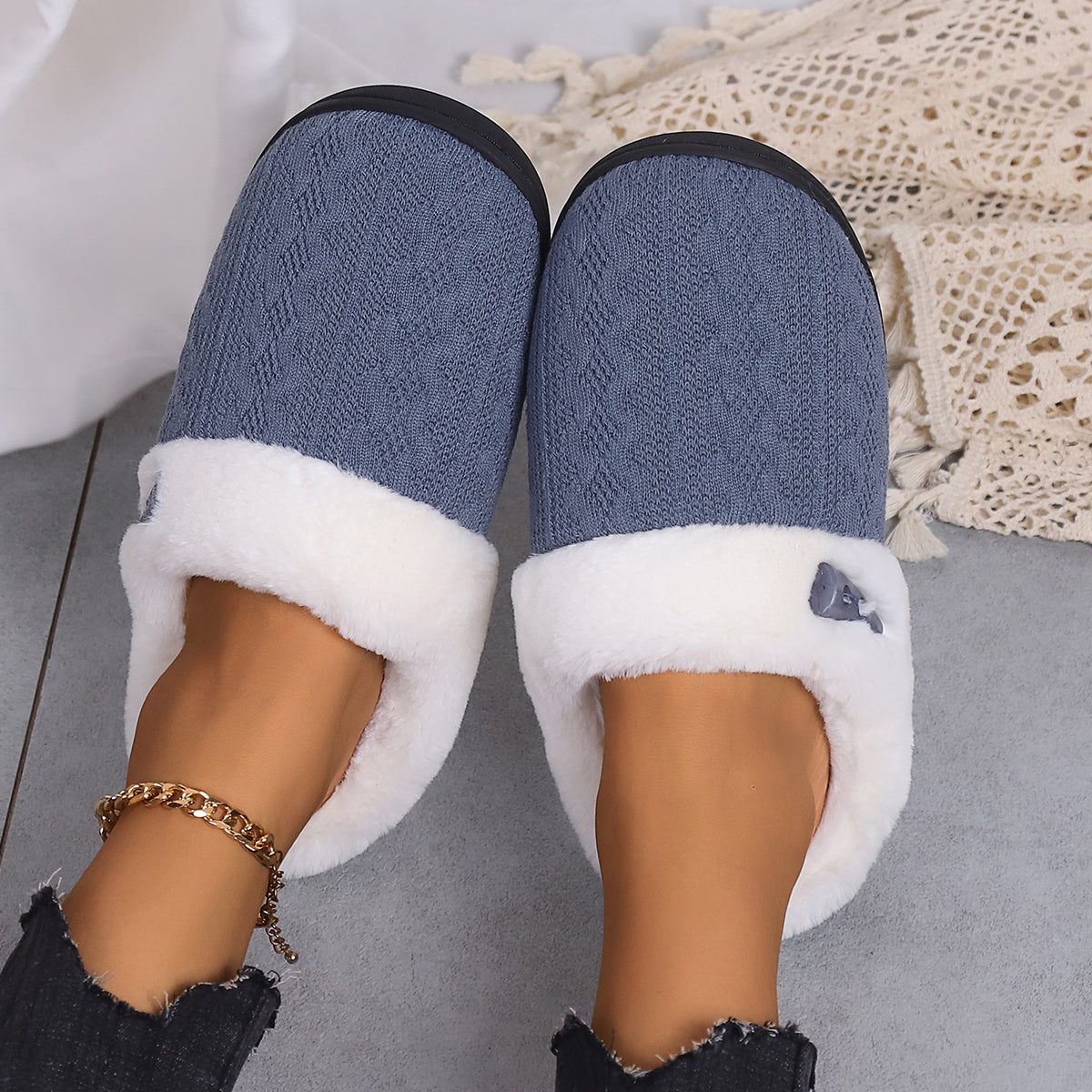 Fluffy Slippers Luxurious Plush Indoor Slides